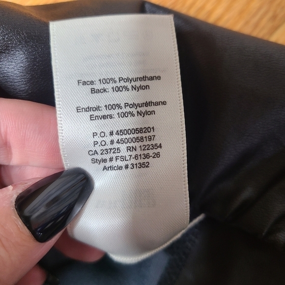 Wilfred Free XS Black Skinny High Rise Vegan Leather Daria Legging Pants - Picture 7 of 8